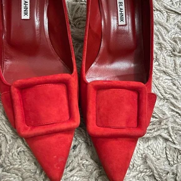 Manolo Blahnik Red Suede Maysale pumps 40.5 50mm - Picture 7 of 9